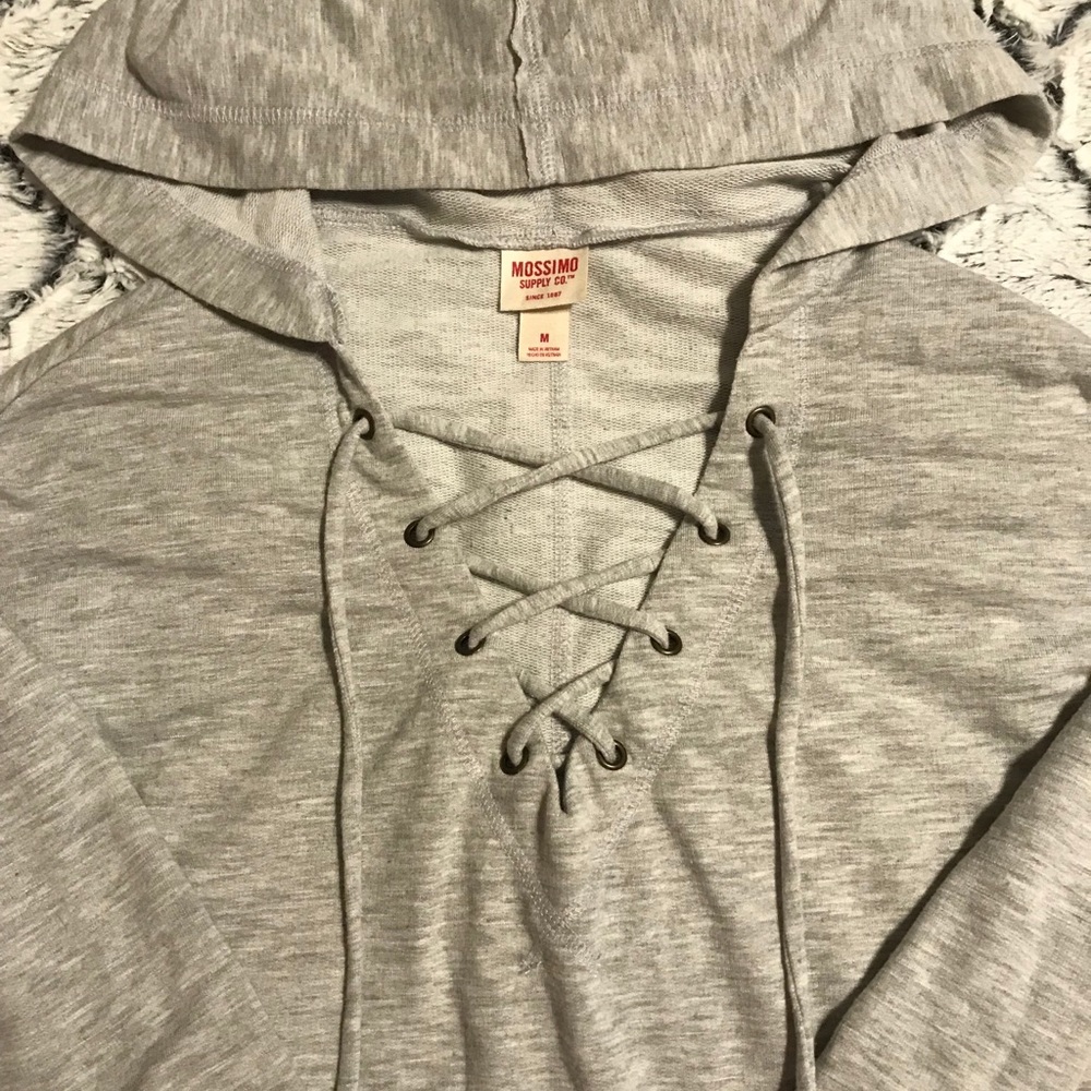 mossimo lace up sweater ❄️